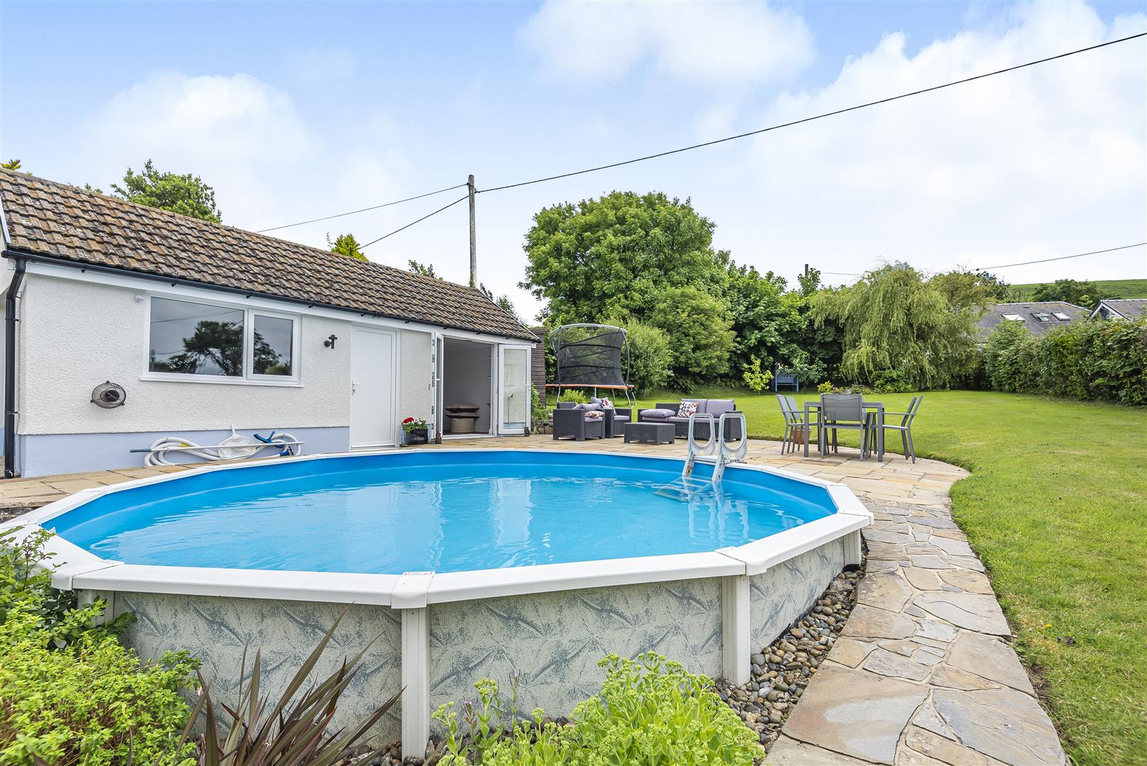 Llanmadoc, Gower, Swansea, SA3 1DE